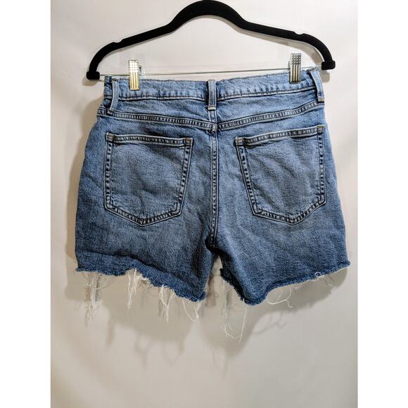 GAP Denim 5” Cutoff Shorts Light Distressed Wash Size 4/27 NWOT - Picture 2 of 7